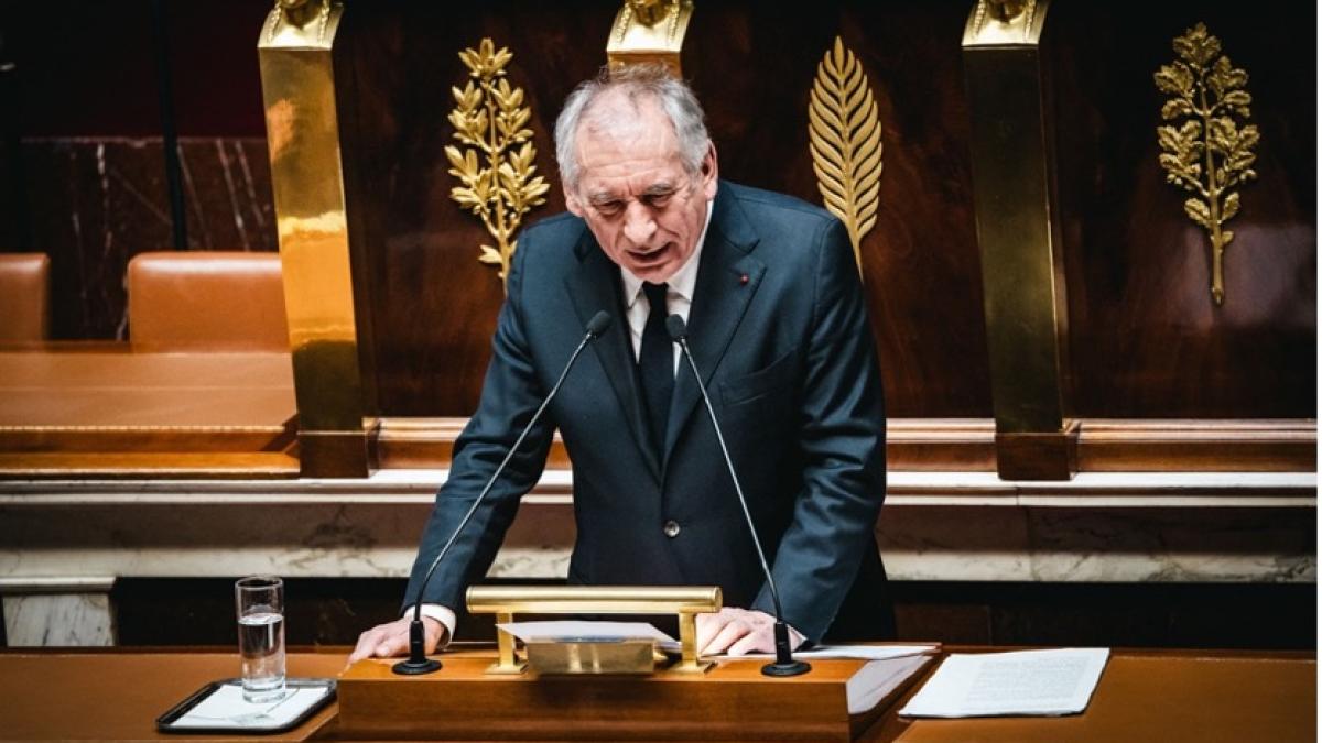 François Bayrou à la tribune de l'Assemblée